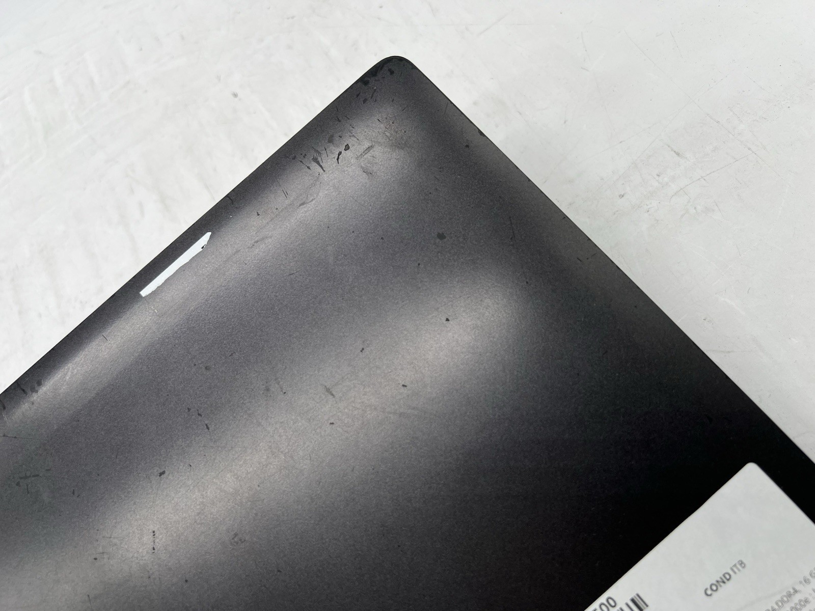 Dell Latitude 5500, i5-8265U, @1.60GHz, 24GB RAM, 256GB SSD, No OS , w/Charger