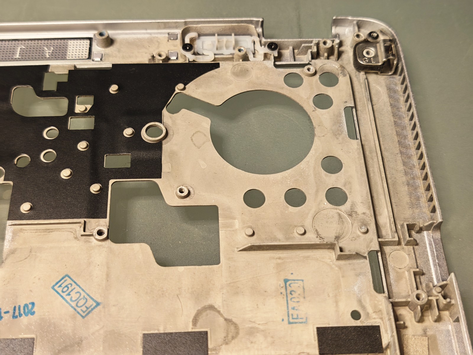 HP 820 G3 G4 725 G3 PALMREST TOP BODY 6070B0886101 #