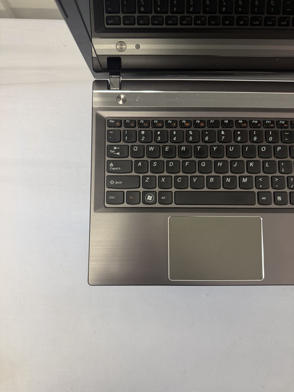 Lenovo Ideapad P580 Laptop – Good Screen – intel i5-3210M – Read Des