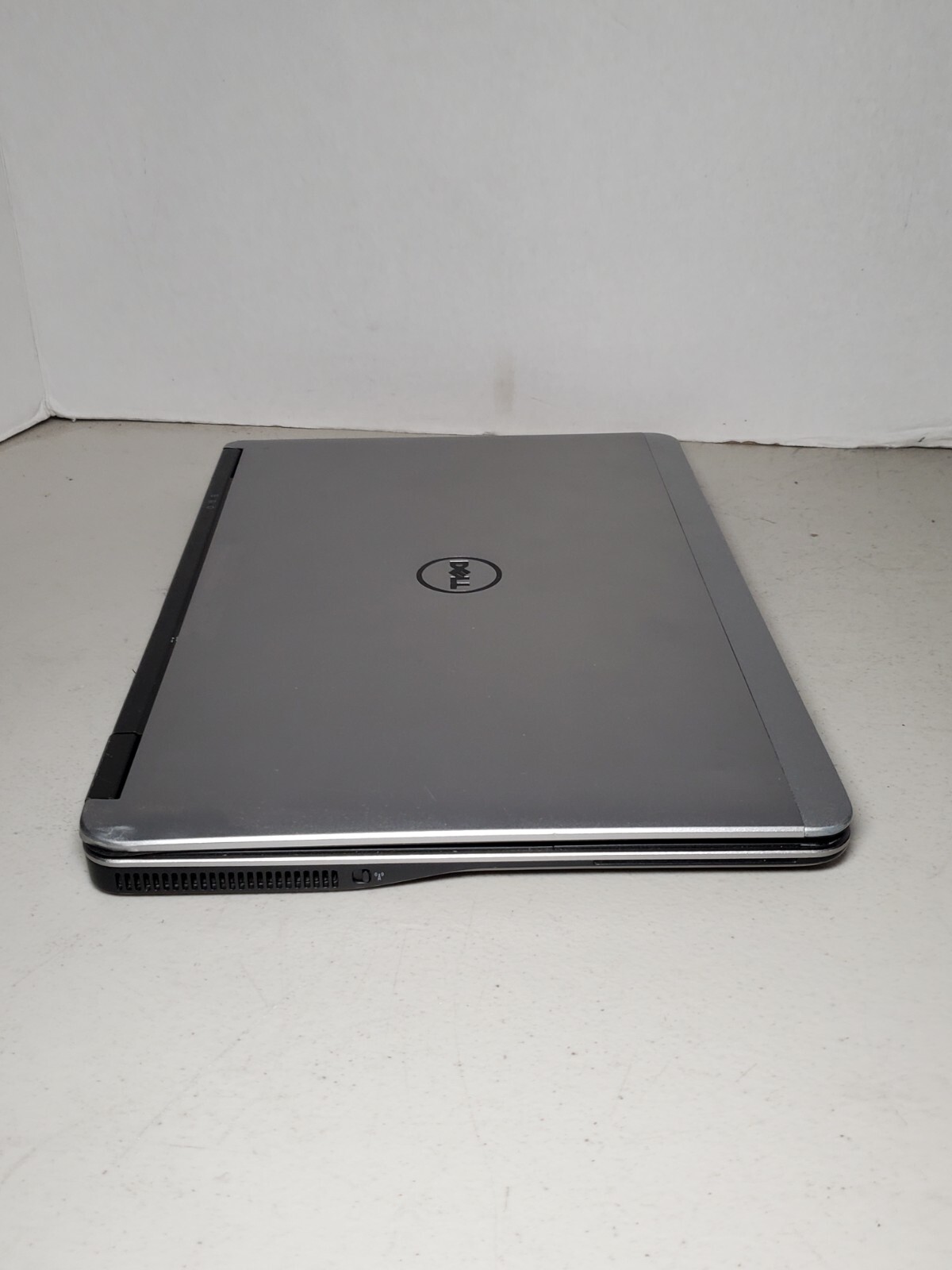 Dell Latitude E7240 i7-4600u 2.30GHZ 16GB RAM No HDD/SSD/OS! SCREEN! #69