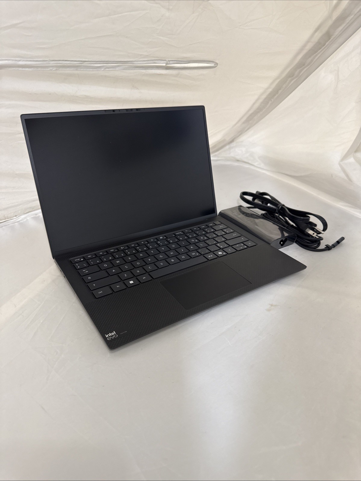 Dell Precision 5490 14 FHD+ 3.8 GHz Ultra 7 165H 64GB 500GB SSD RTX 1000 Ada