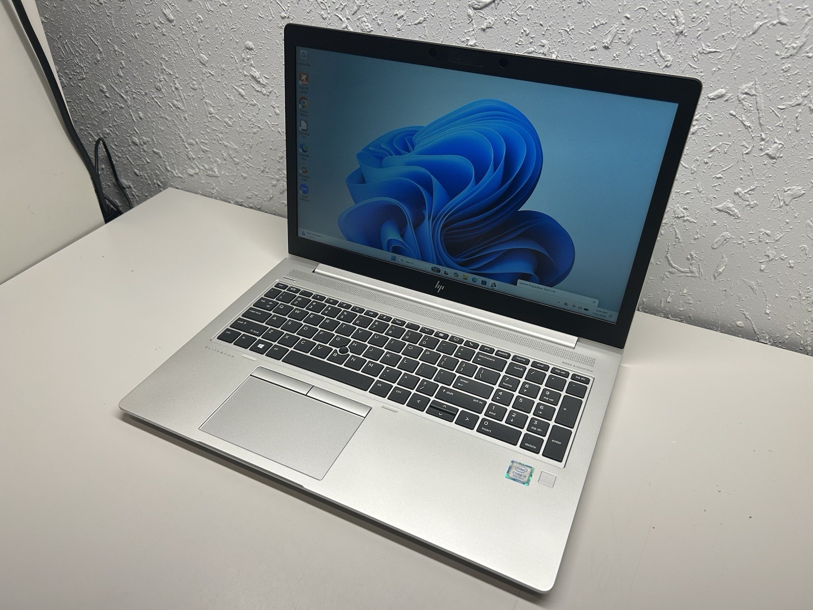 HP EliteBook 650 G6 15.6″ FHD Touchscreen Laptop i5 8365u 16GB 256GB Windows 11