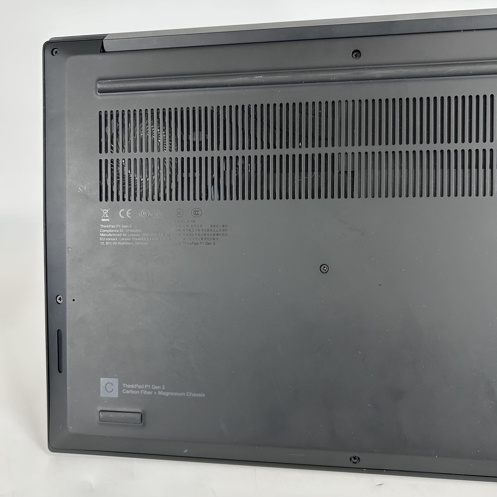 Lenovo ThinkPad P1 Gen 3 15 FHD i7-10850H 2.70GHz 32GB 512GB Quadro T2000 Max-Q