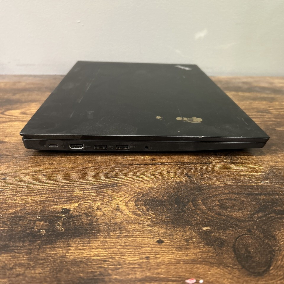 Lenovo E585 AMD Ryzen 3 2200U@2.60ghz 16GB/(2TB SSD),Charg,Batt,Wn11P,Offce2024P