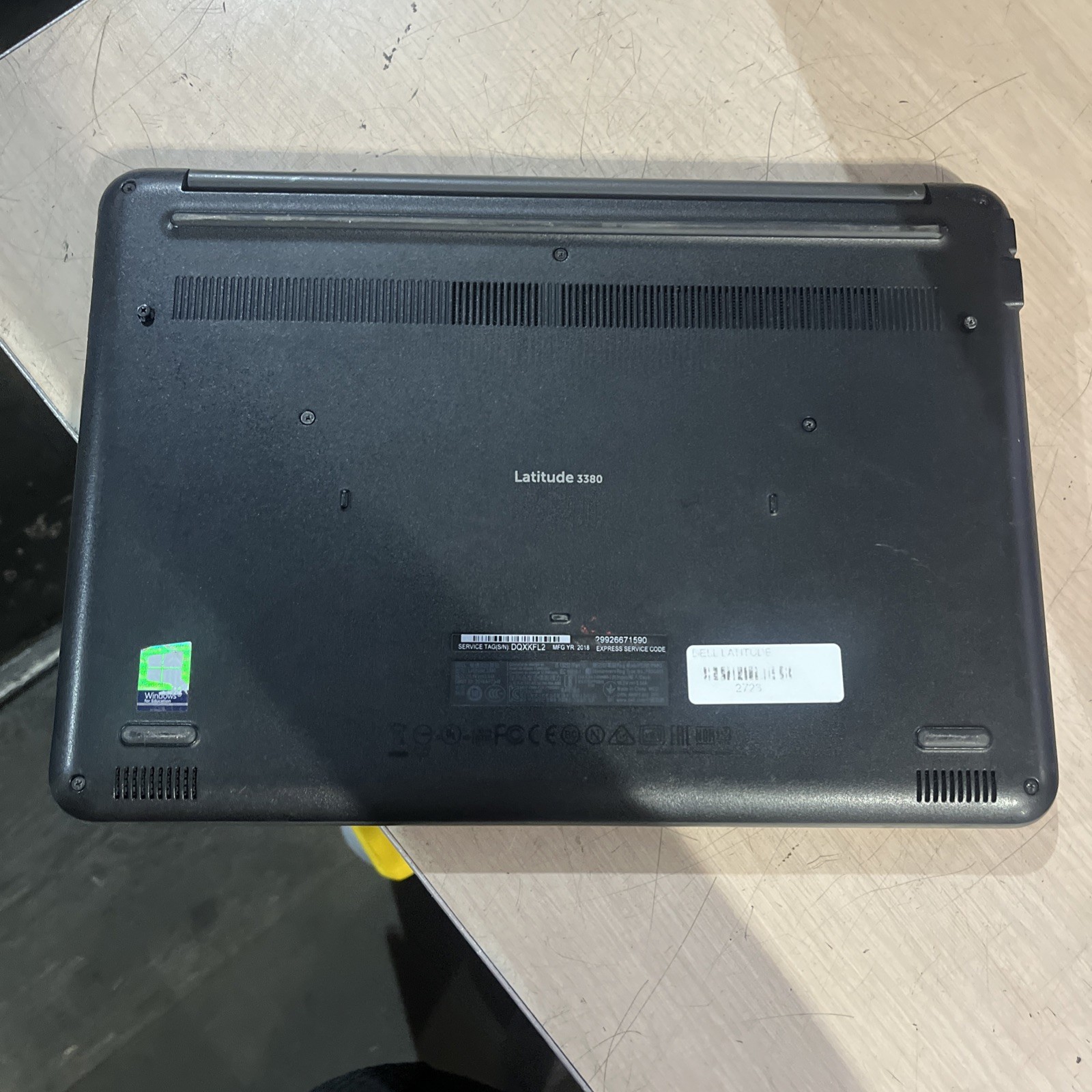 DELL LATITUDE 3380 INTEL CORE I3-6006U 2.00GHZ 8GB RAM NO HD :