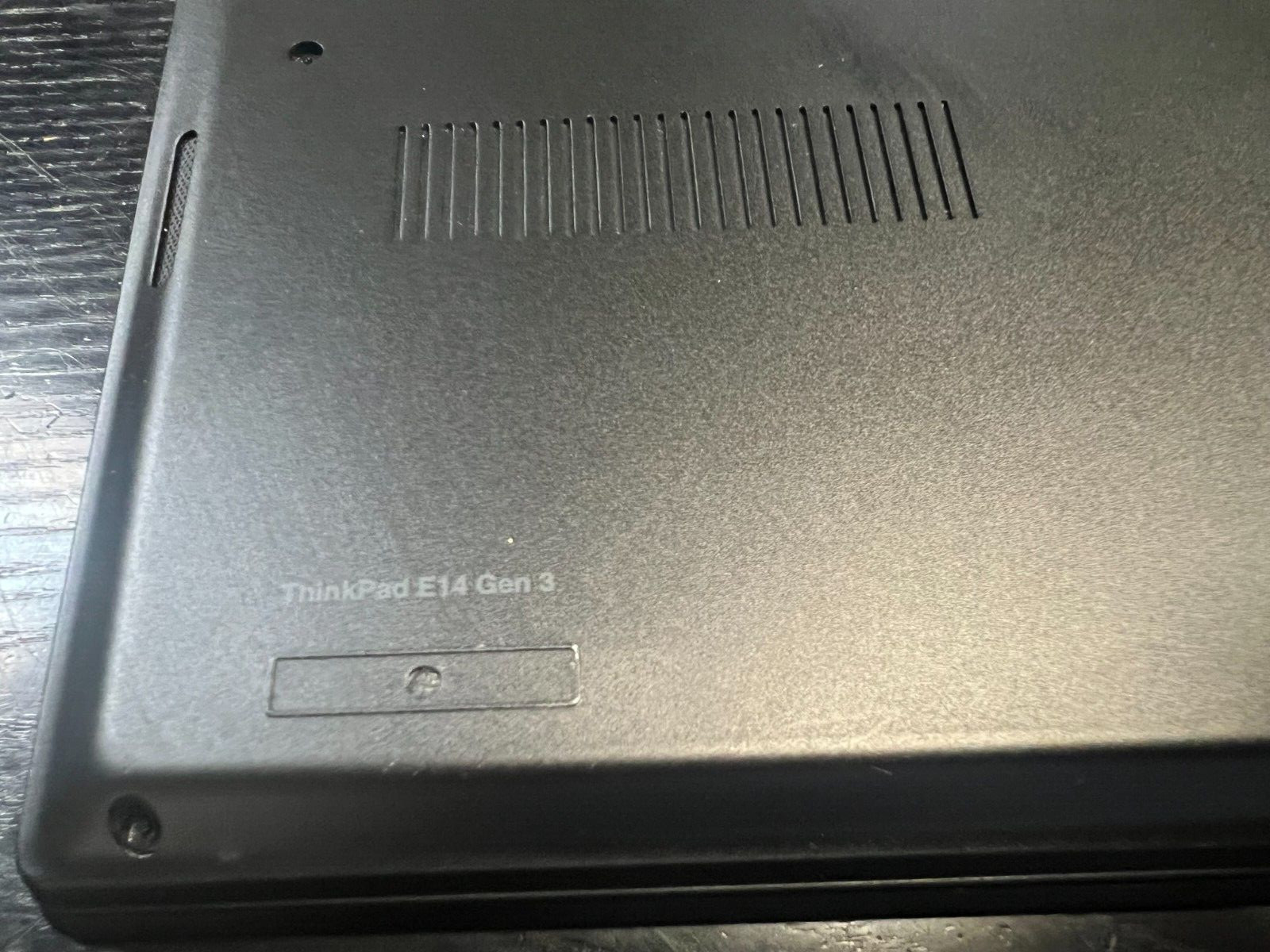 Lenovo ThinkPad E14 Gen 1 14″ Intel Core i3-10110U 8GB 256GB NO PASSWORD