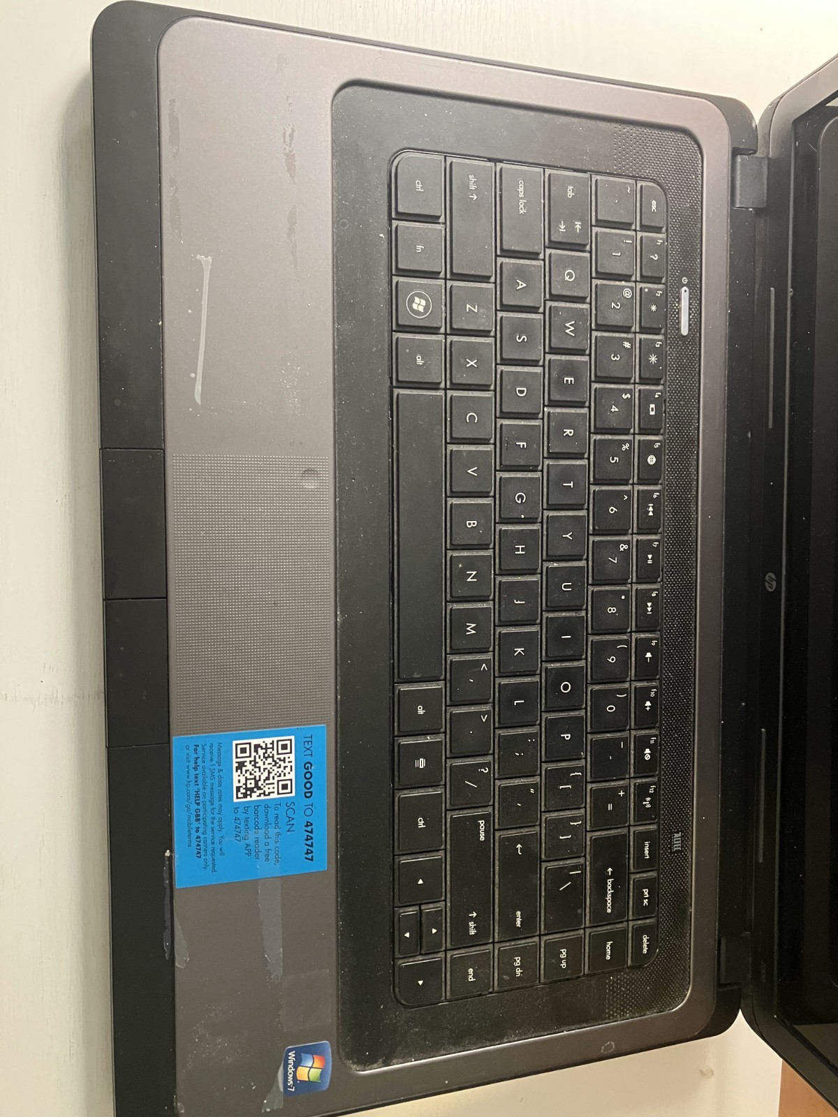 HP 2000 AMD E-450 1.65GHz 1650MHz 4GB Laptop NO HDD NO BATTERY BOOTS PARTS