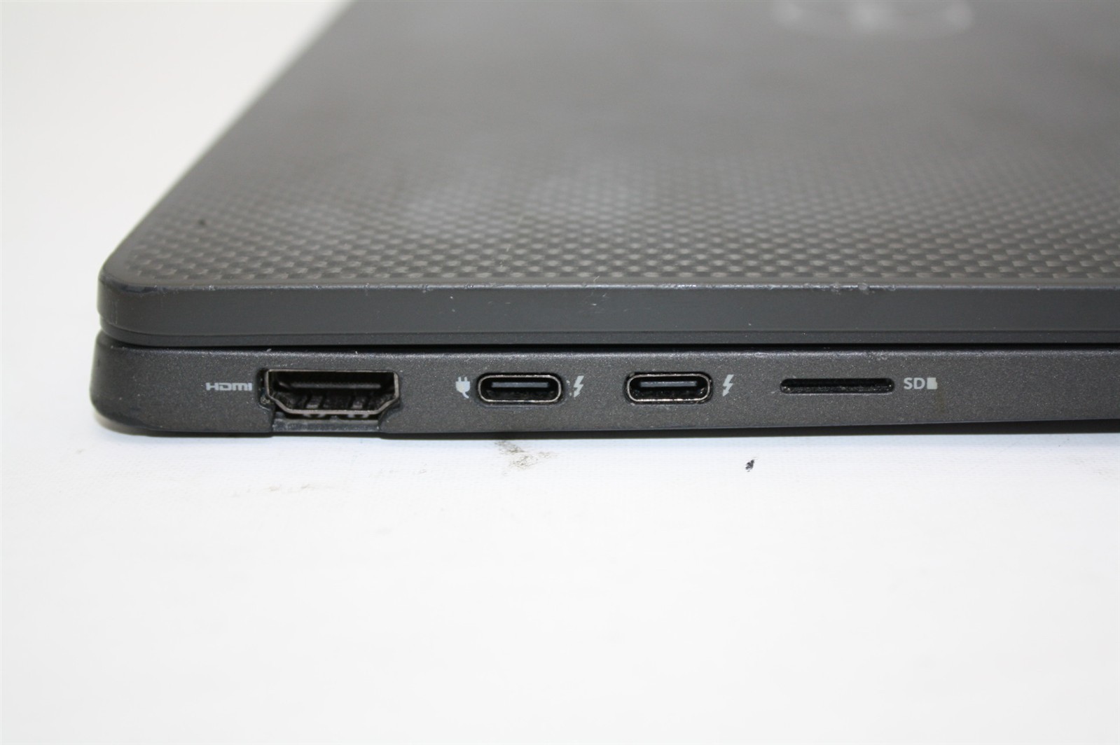 14″Dell Latitude 7410 i7-10610U 1.80GHz RAM 16GB NVMe 256GB/Charger inc