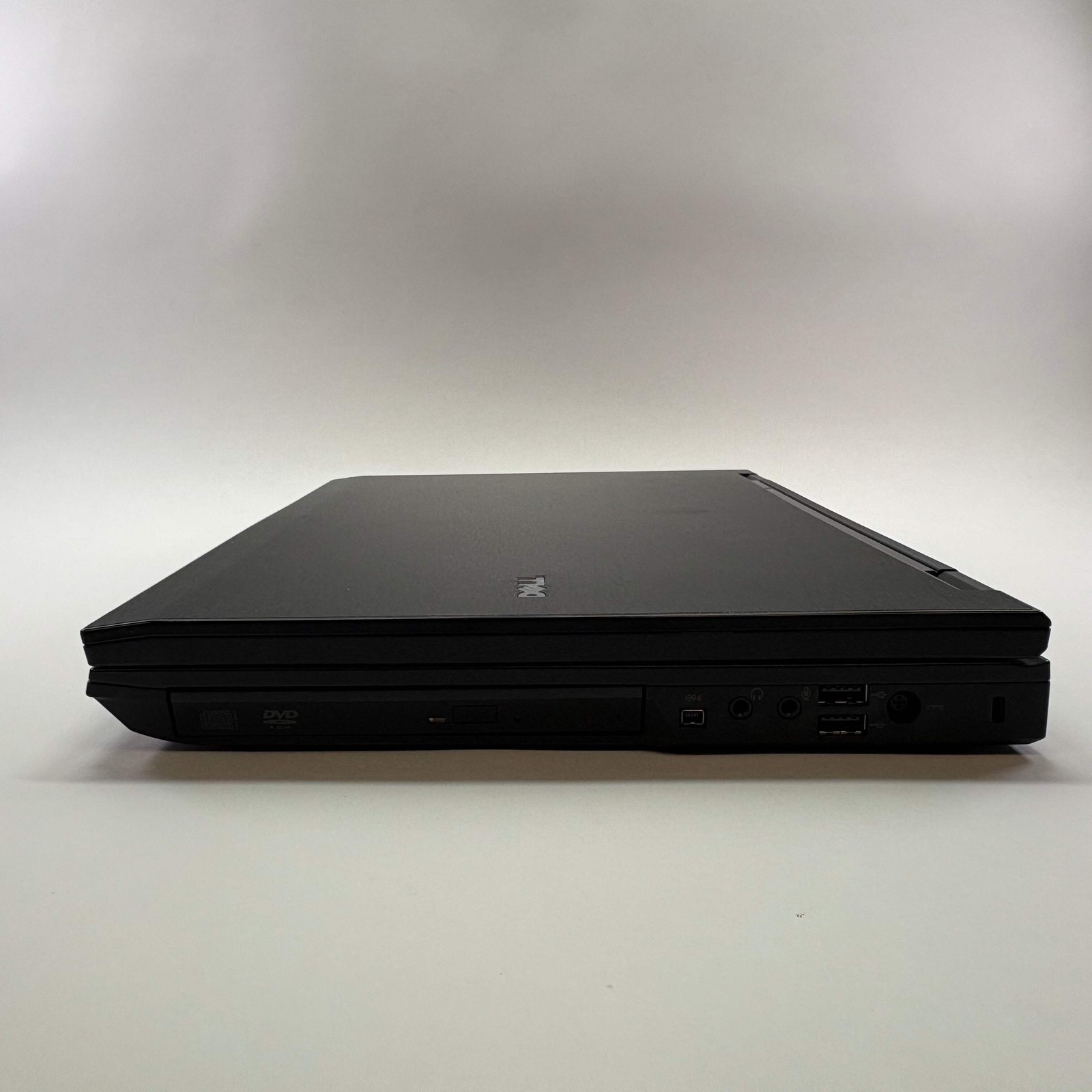 Broken Dell Latitude E5500 Core 2 Duo 1.8GHz 2GB RAM NO HDD PARTS ONLY