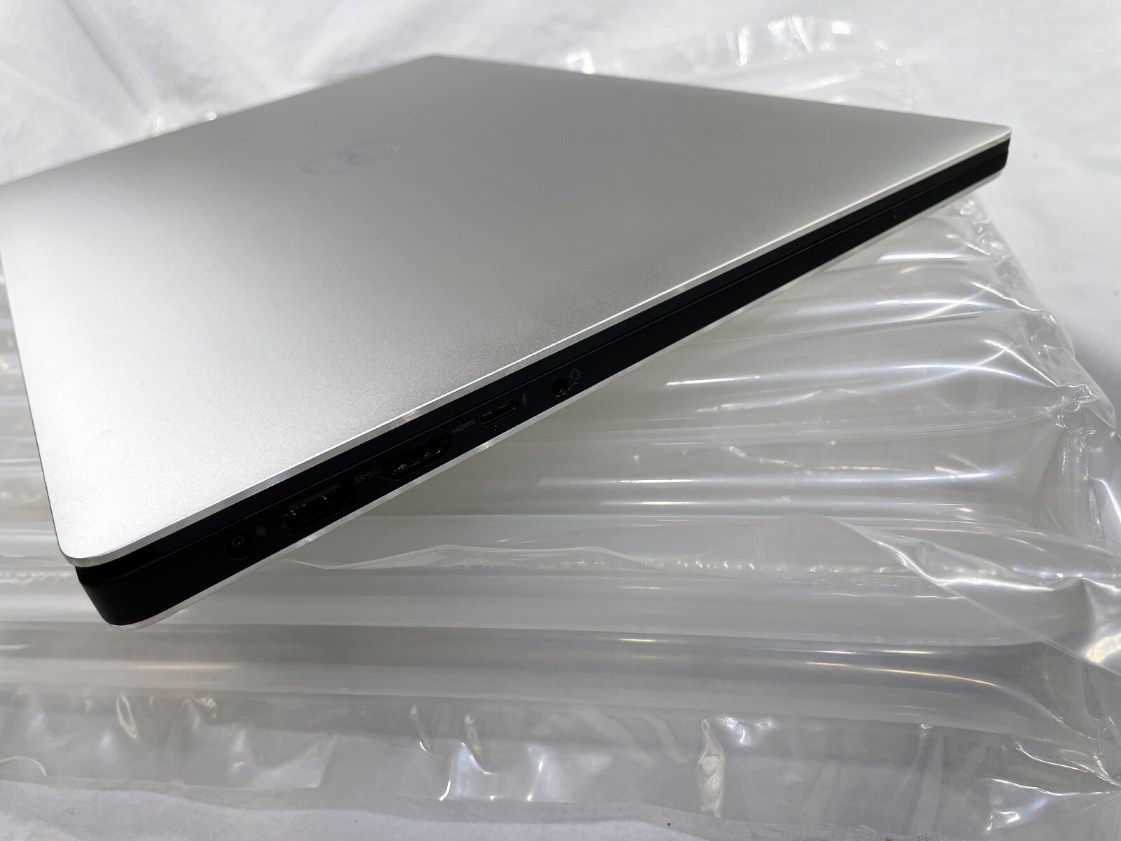 Dell XPS 15 7590 | i9-9980HK | 4K UHD OLED | 64GB | 1TB