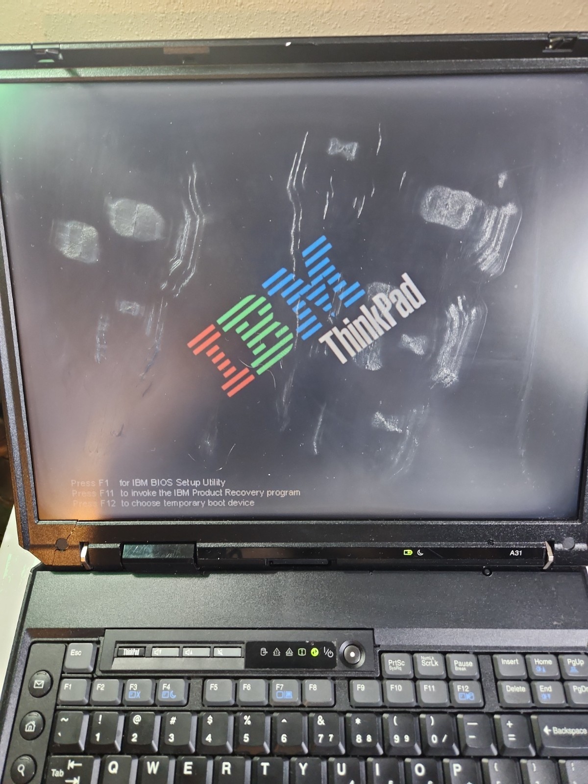 FUNCTIONING IBM ThinkPad A31 2.0ghz Pentium 4M 35 GB HDD DVD CD RAM Laptop XP