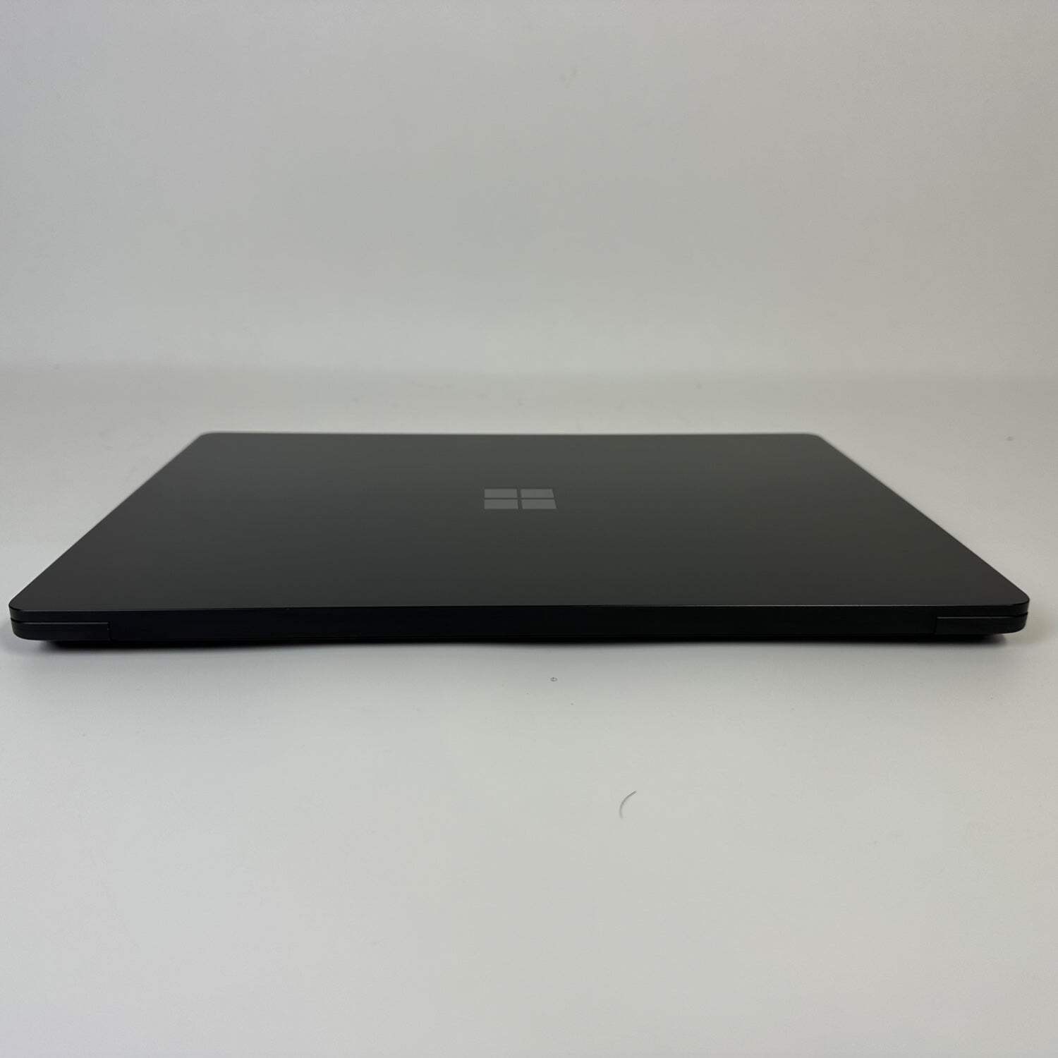 Microsoft Surface Laptop 5 1951 13.5″ i5-1235U 1.3GHz 8GB RAM 512GB SSD