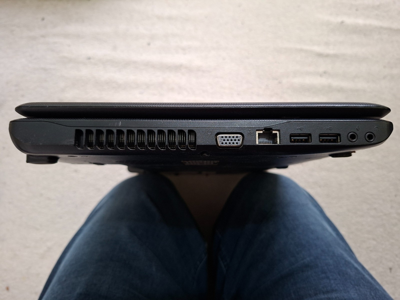 Toshiba Satellite C660D-1CV PSC1YE Laptop 15.6″ 3GB 240GB Windows Vista/7 Dual