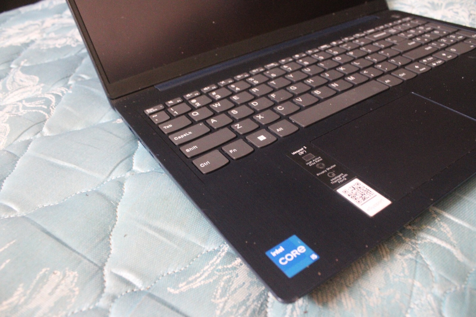 Lenovo – Ideapad 3i 15.6″ (512GB SDD, Intel i5-1155G7, 8GB RAM) **FOR PARTS!!!**