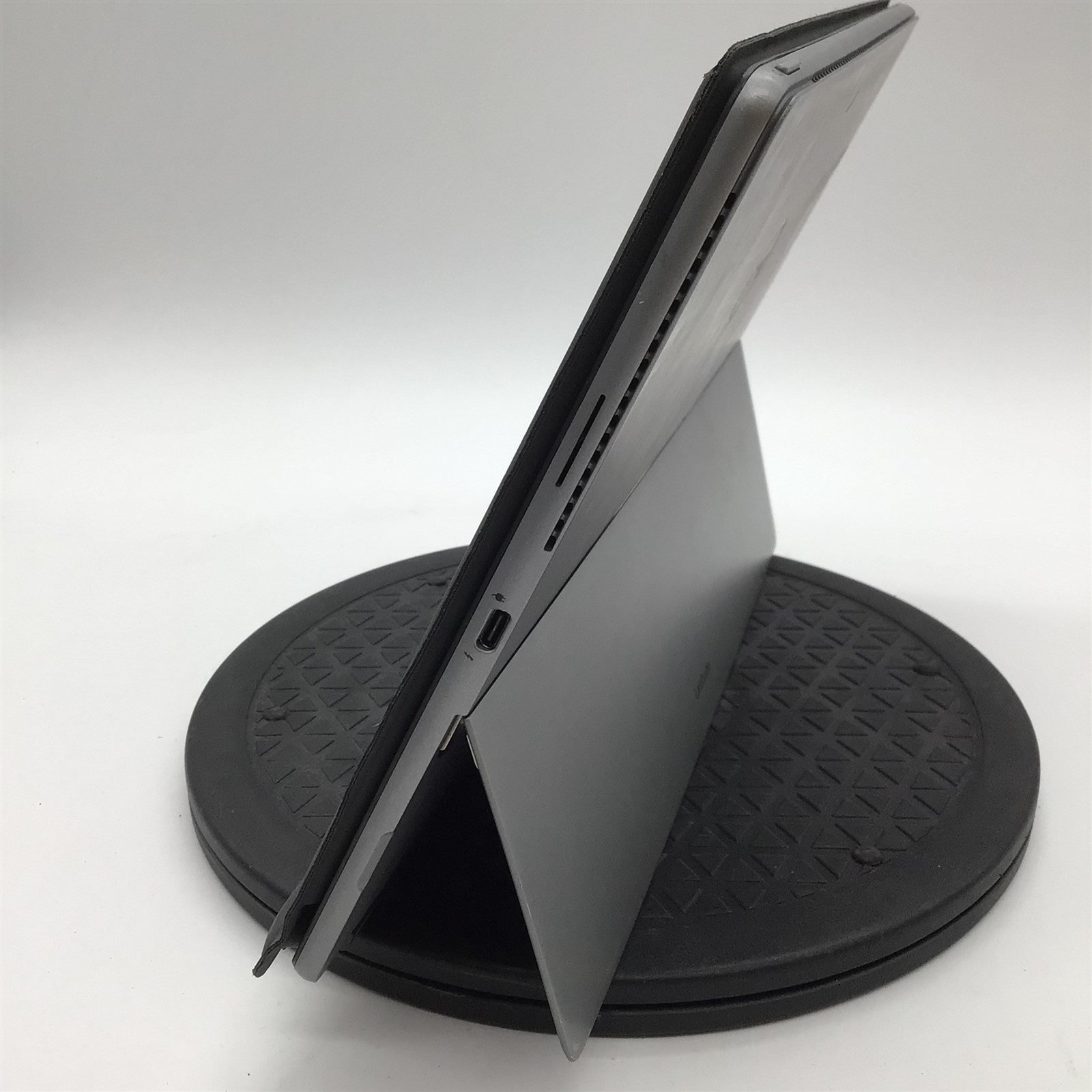 Dell Latitude 7320 Detachable i5-1140G7/8GB RAM/256GB SSD – No Battery