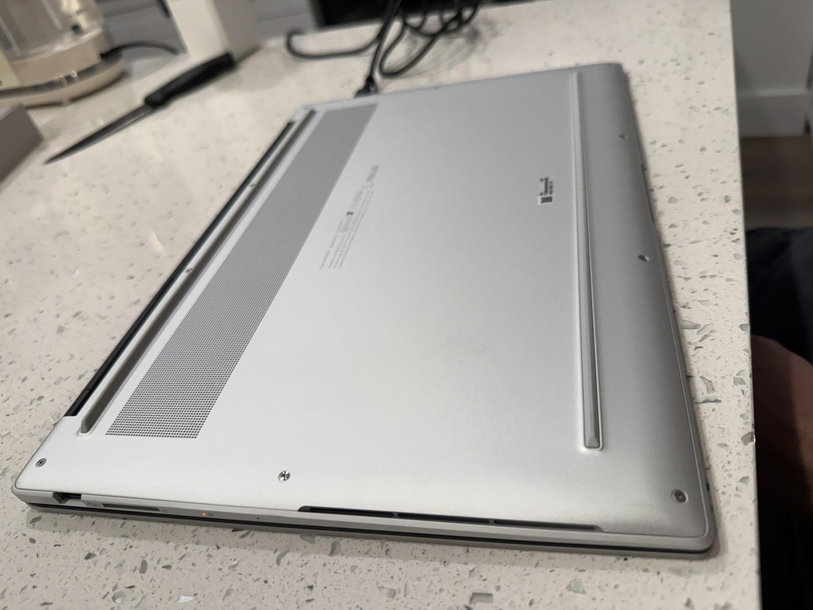 ASUS Zenbook S 16 3K 120Hz OLED Touch (Ryzen AI 9 365, 24GB RAM, 1TB SSD) White