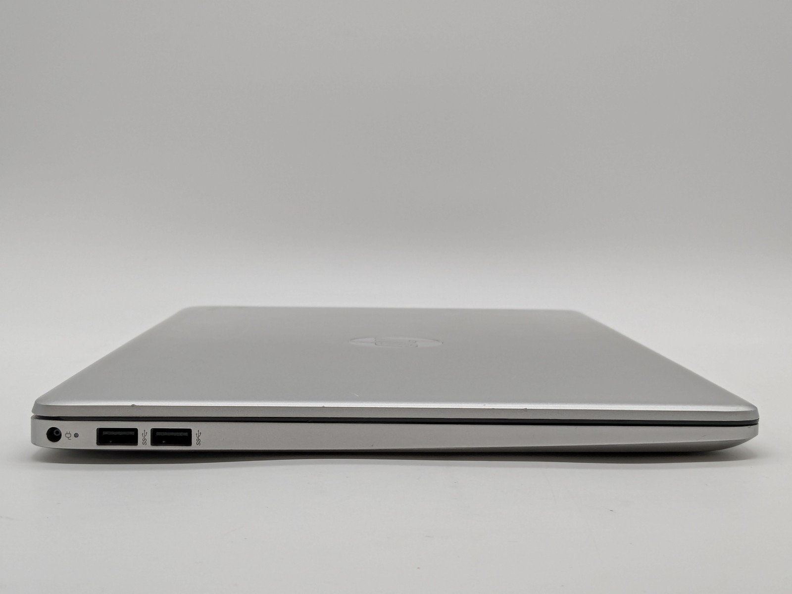 HP Laptop 15-dy2702dx 15″ HD Touch I3-1115G4 256GB SSD 8GB W11 Webcam