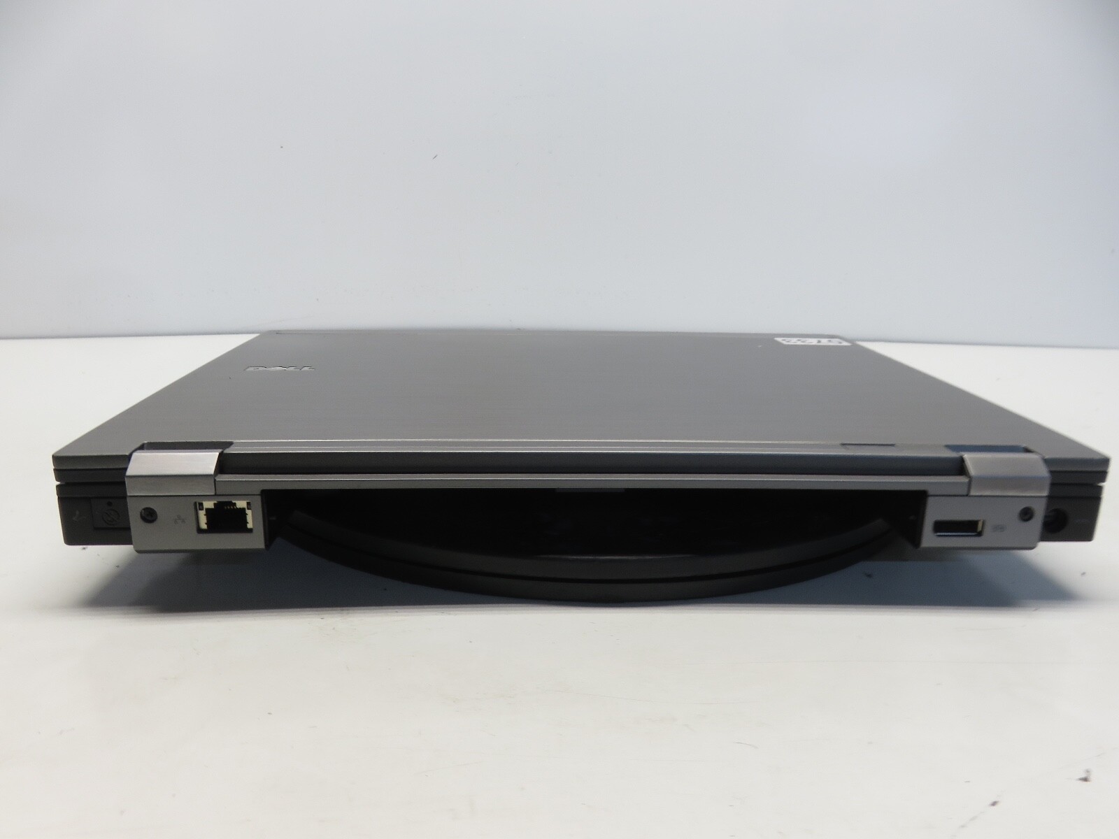 Dell Latitude E6410 Intel Core i5 CPU M 560 @2.67GHz 2GB NO HDD No Batt