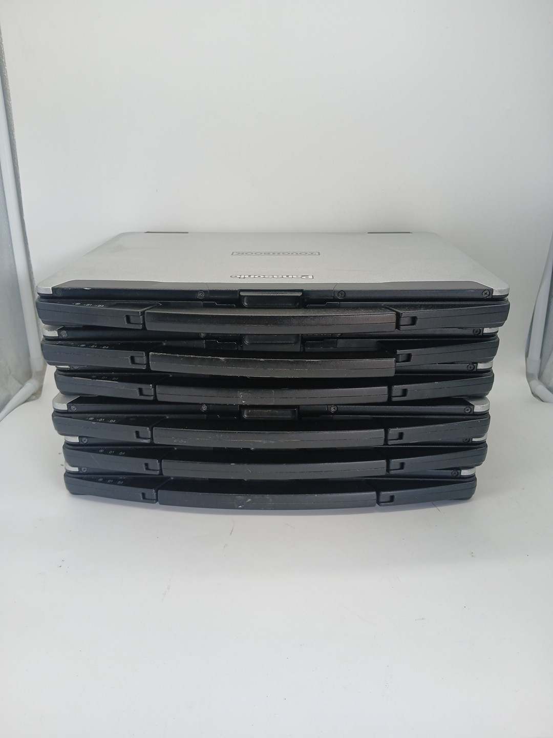 Panasonic ToughBook CF-54 14″ i5-5300U CPU 2.30Ghz 16GB RAM 256Gb SSD Win11 Pro