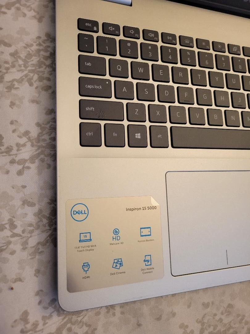 Dell Inspiron 5593 15.6 inch i7-1065G7 1.30GHz, 16GB,512 NVMe Touch screen.
