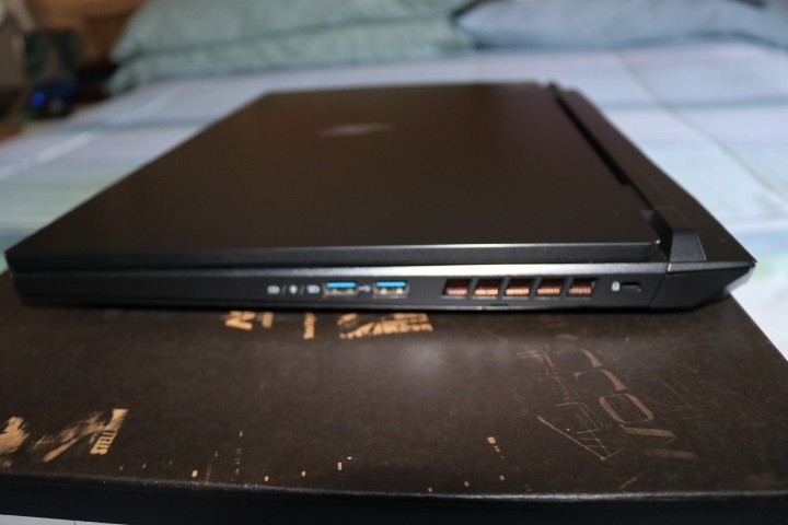 Acer Nitro 17 Gaming Laptop (N23Q4) – Dead / No Power – For Parts – 17.3″ QHD…