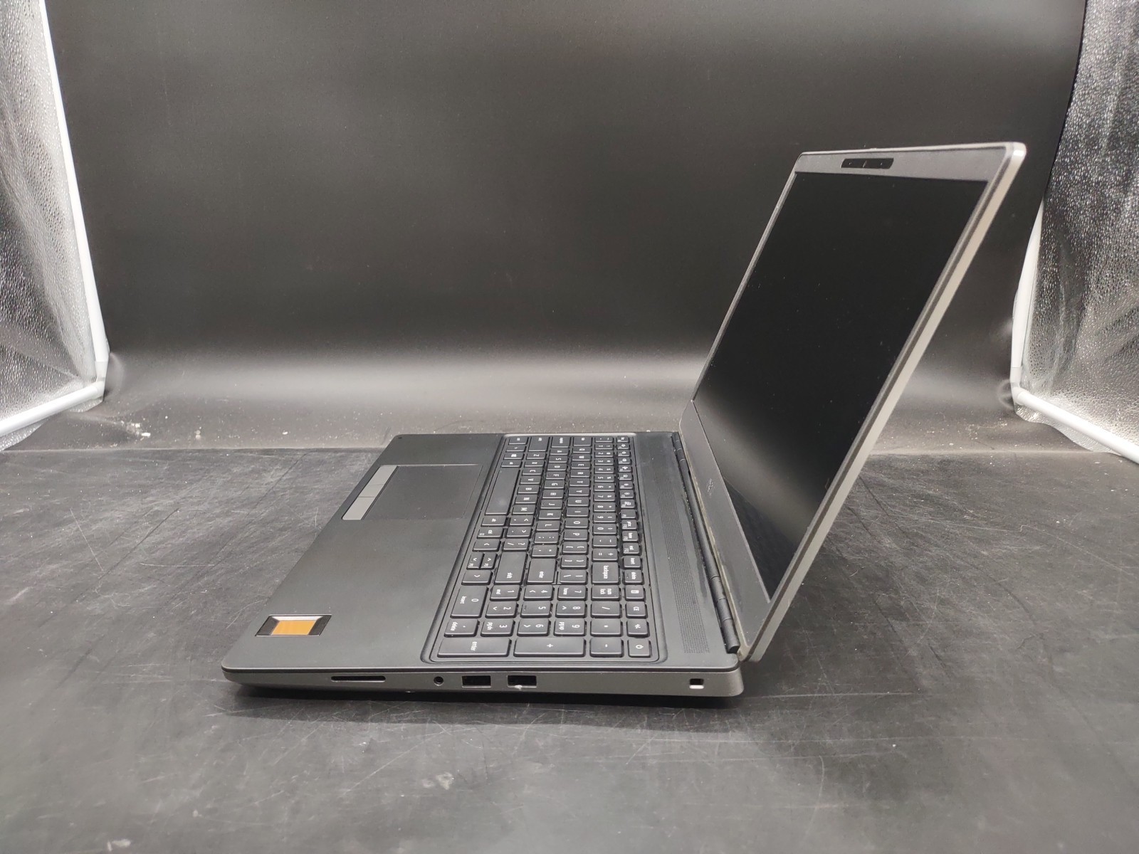 Dell Precision 7550 i9 10885H @ 2.40GHz 64GB RAM NO SSD NO OS