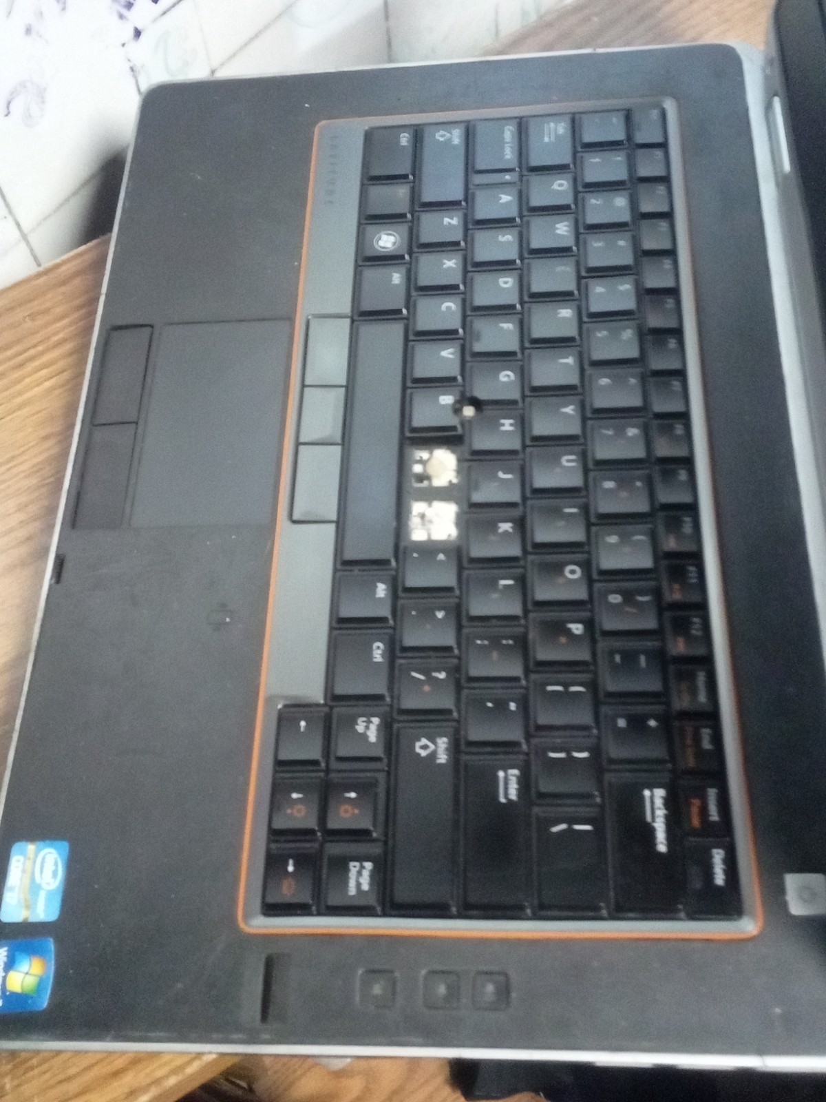 DELL LATITUDE E6420 14 in (Intel Core i5 2nd Gen., 2.10GHz, Laptop, NO HD