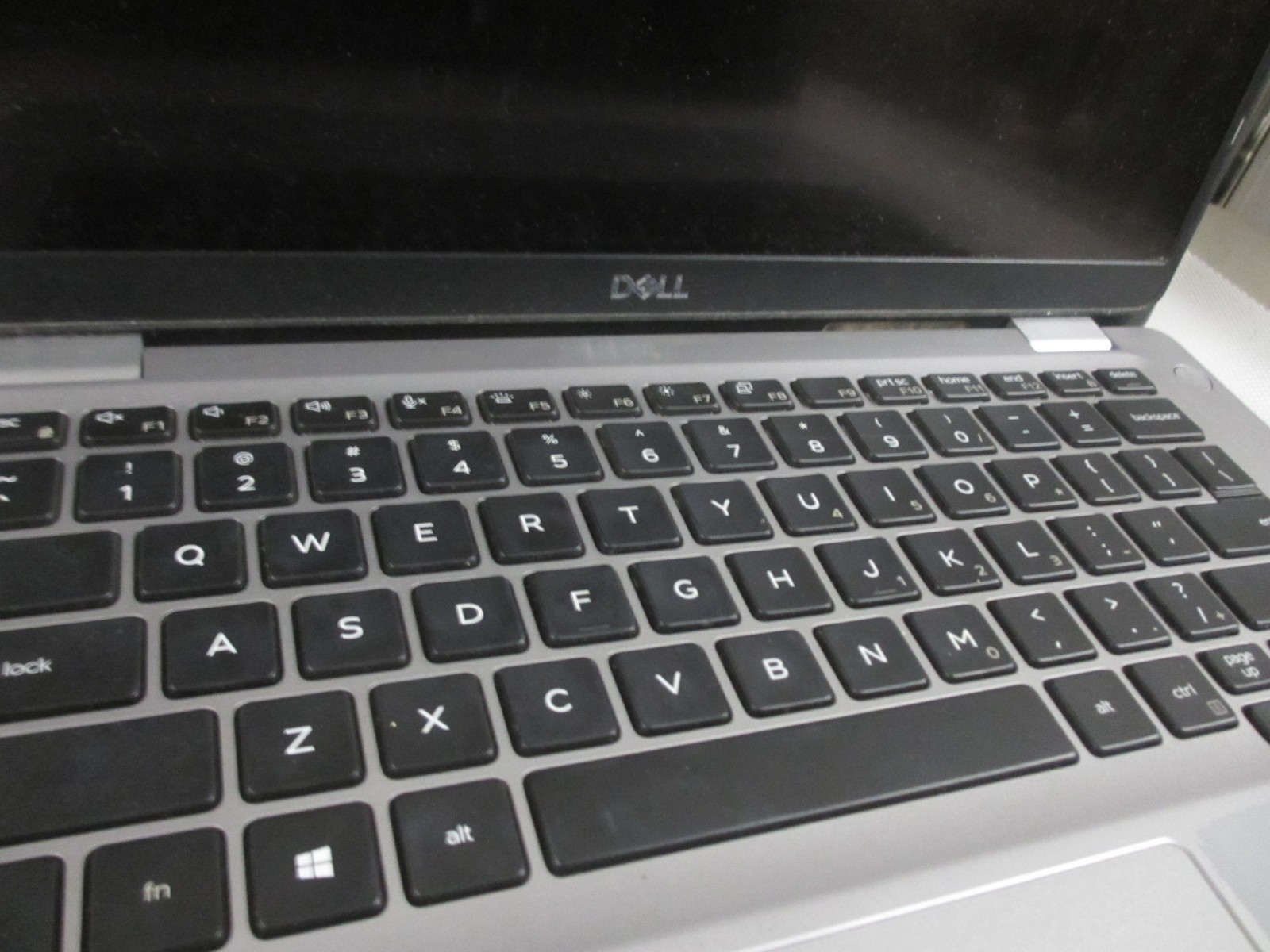 Dell Latitude 5310 i7-10610U 1.80GHz 16GB 240GB M2SSD NOOS LAPTOP + AC READ