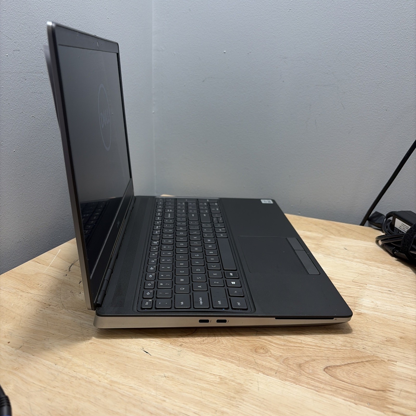Dell Precision 7550 i7-10750H 2.60GHZ, 512GB SD 32GB NVidia T2000 WCamW11 Cord