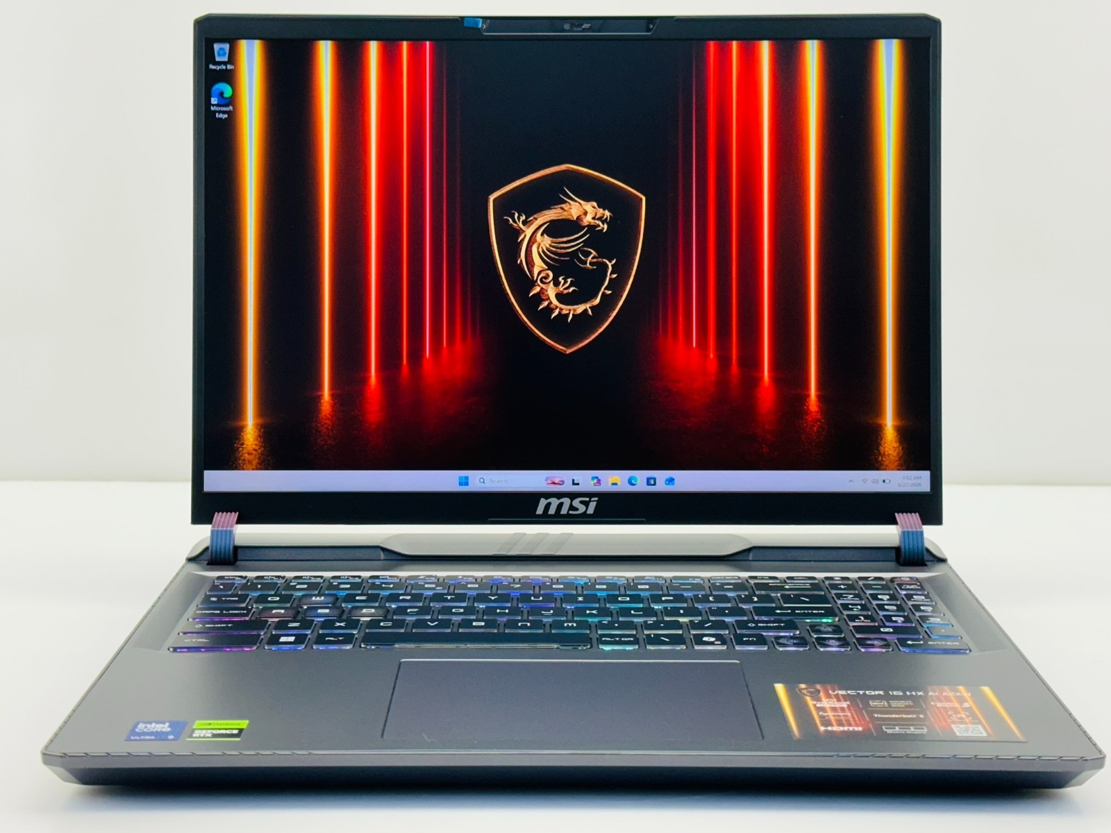 MSI Vector 16 Core Ultra 9 64GB x 4TB SSD RTX 5070