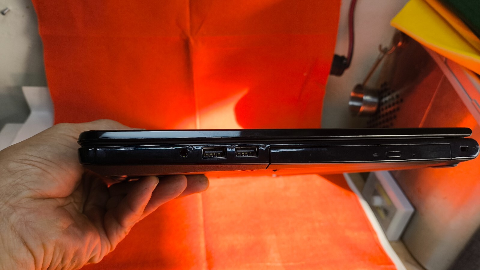 Dell Inspiron 5555 15″ Amd- A8-7256 6GB / 256 Gb SSD DVD Win11 home