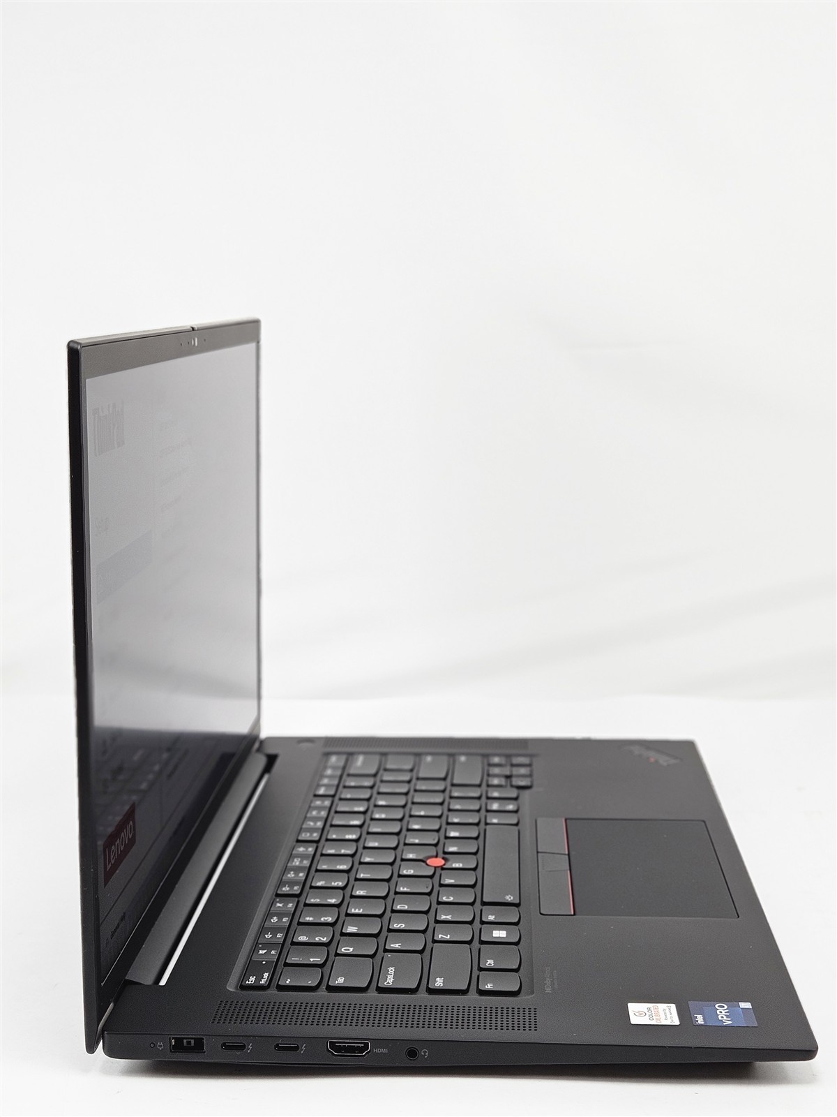 Lenovo ThinkPad P1 Gen 5 Intel Core i7-12800H 16GB 512GB SSD 16″ Iris Xe