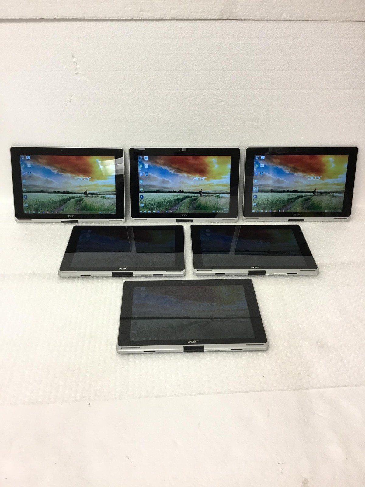 Acer SW5-012P 10.1″ Touch 64GB Intel Z3735F 2GB RAM No Power Adapter WORKING