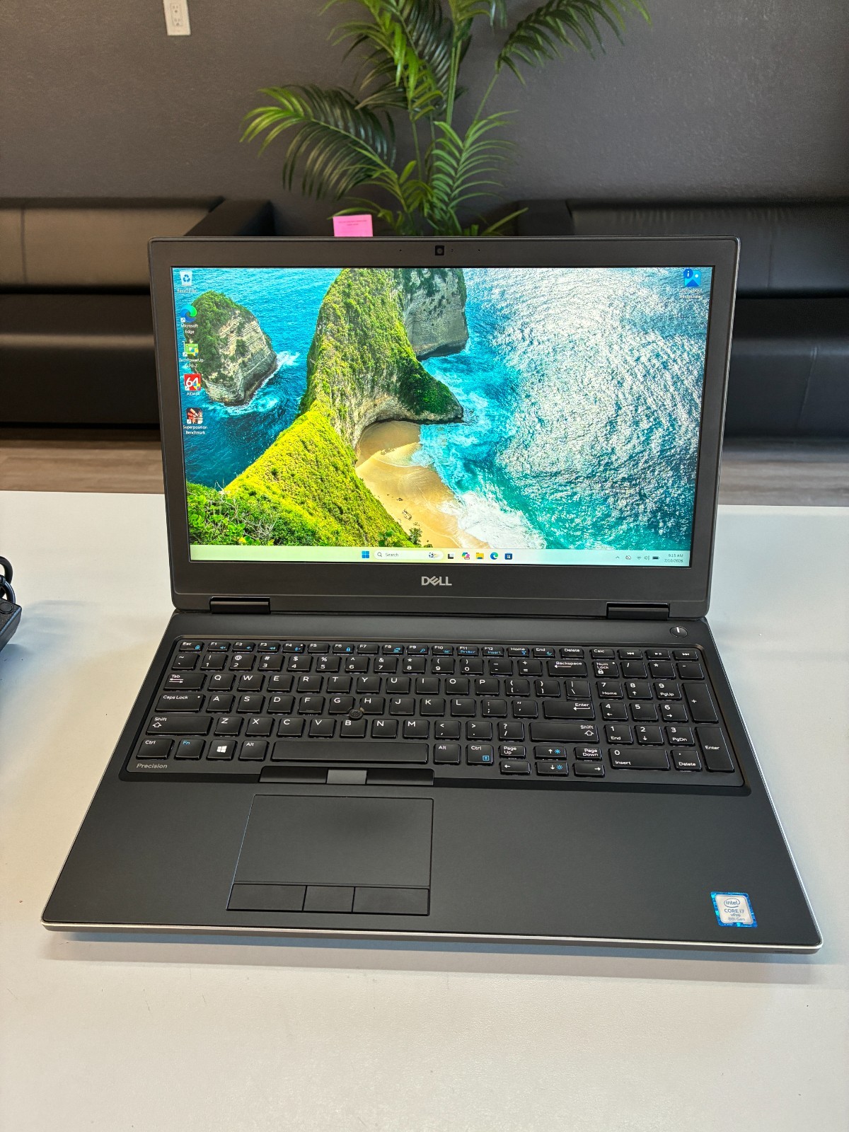 Dell Precision 7530: 15.6″ (4k) / i7-8850H / RAM 32Gb / Quadro P2000 / SSD 1Tb