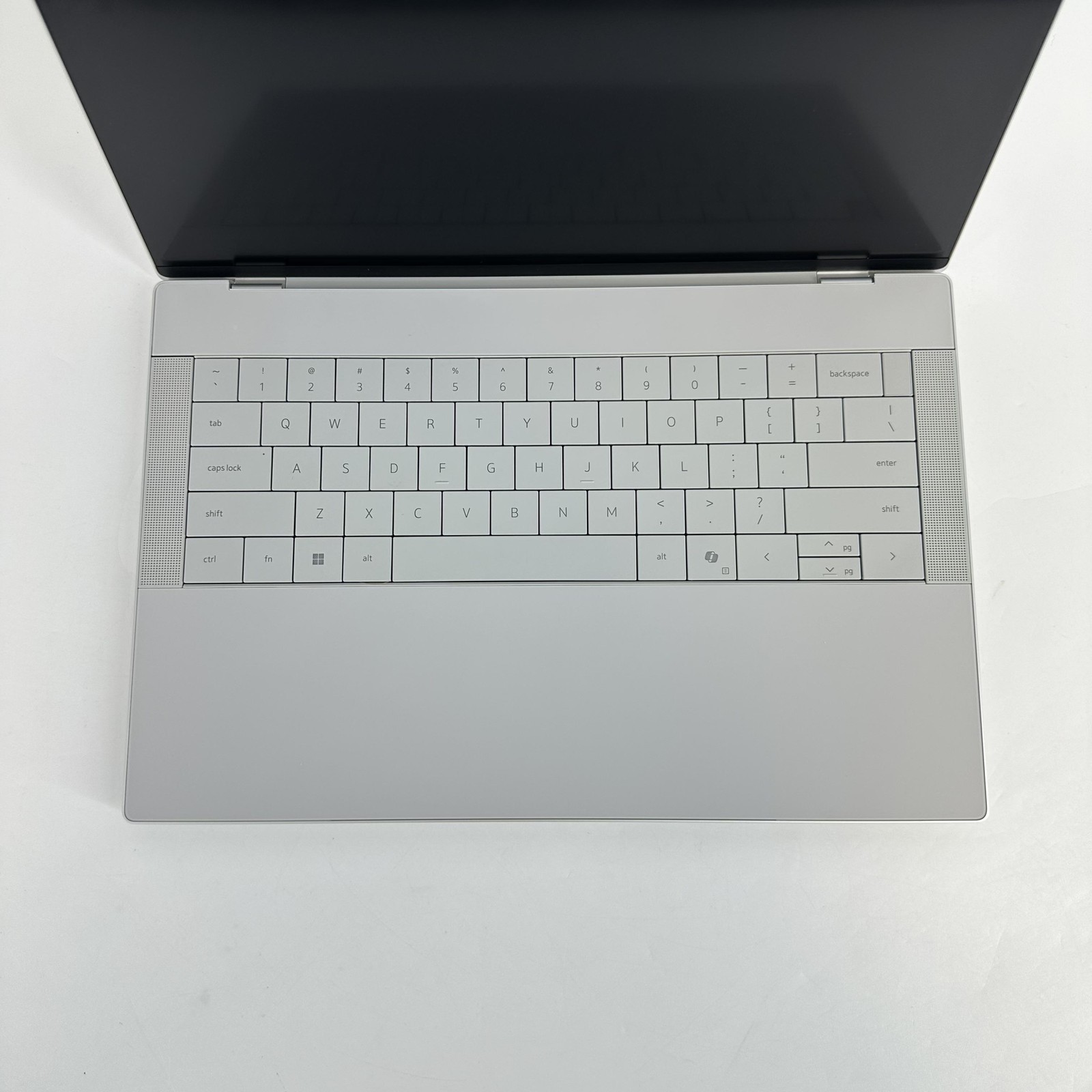 Dell XPS 14 9440 FHD+ 1.4 GHz Ultra 7 155H 32GB 1TB SSD RTX 4050 Excellent