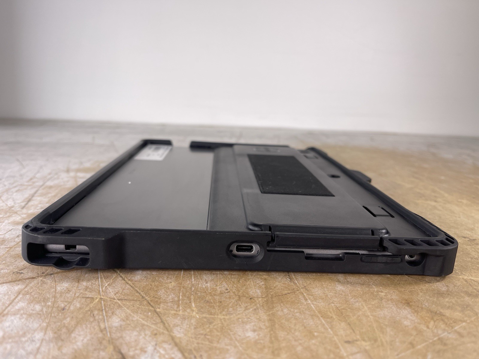 DELL LATITUDE 7320 DETACHABLE I5-1140G7 @ 1.10GHz, 8GB RAM, NO HDD/OS – (PARTS)