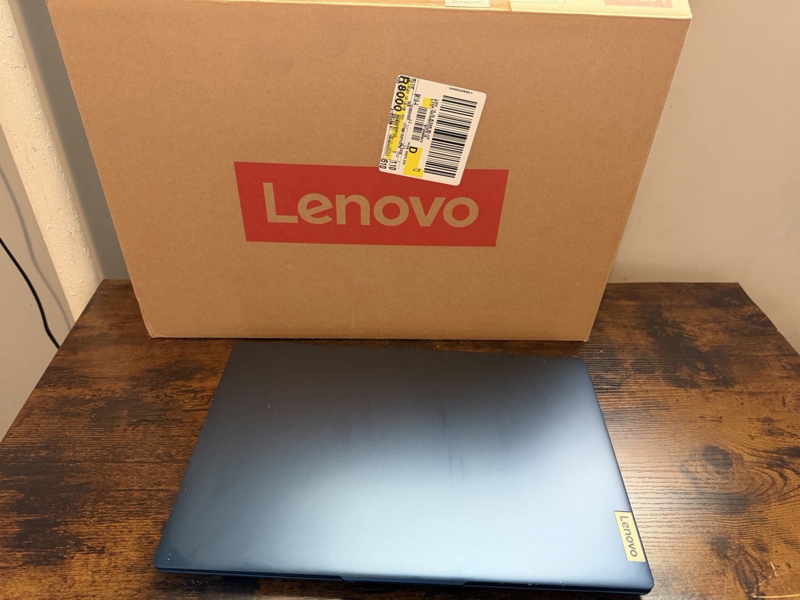 Lenovo IP Slim 3i 15.6″ Notebook Intel i3 8GB 256GB SSD Windows 11 Abyss Blue