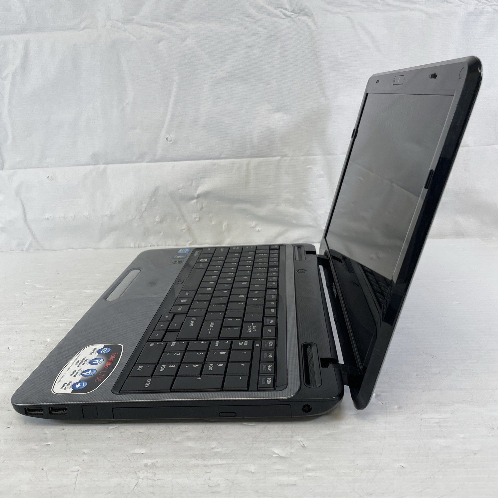 Toshiba Satellite L755-S5103 15.6″ Intel i3-2350M 2.3GHz 8GB RAM 320GB HDD Win10