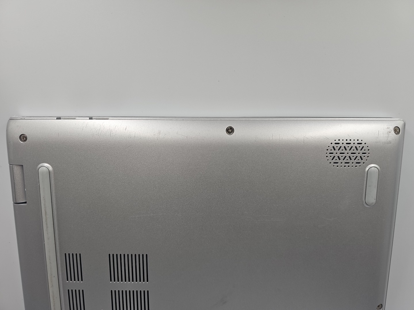 Asus Vivobook X712F i5-8265U 1.60GHz 8GB RAM 1TB HDD Windows 11 Pro