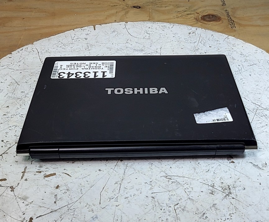 TOSHIBA PORTEGE R930 Laptop Intel I5-3230M 4GB SEE NOTES
