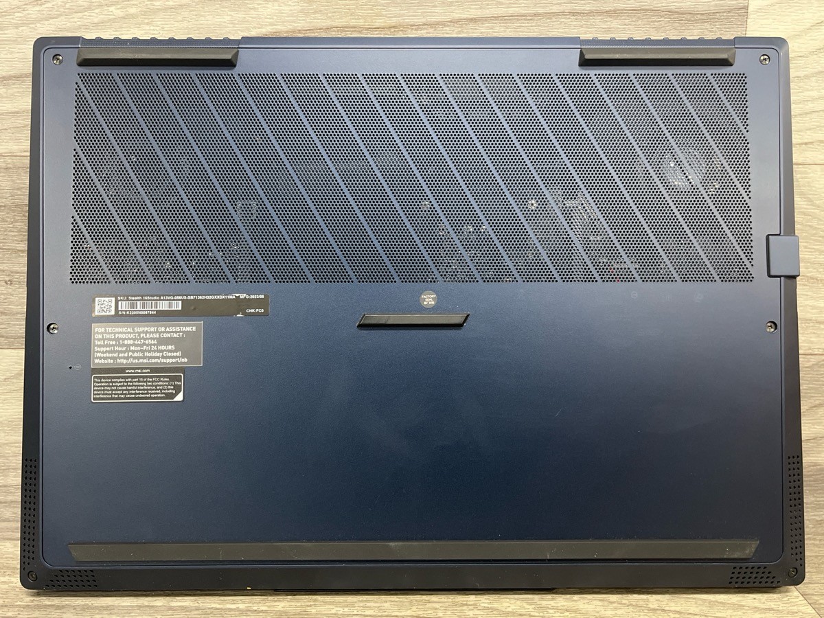 MSI Stealth 16 Studio A13V – Intel i7-13620H – RTX 4070 – 16GB RAM – (A1D027544)