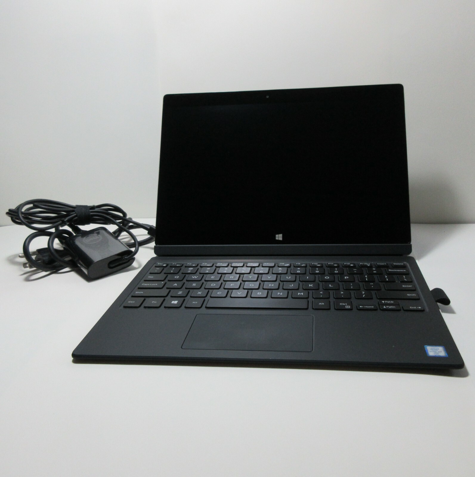 Dell Latitude 12.5″ 7275 m7 OEM Folio Keyboard Win 11 Pro 8GB 256 GB SSD-GRADE A