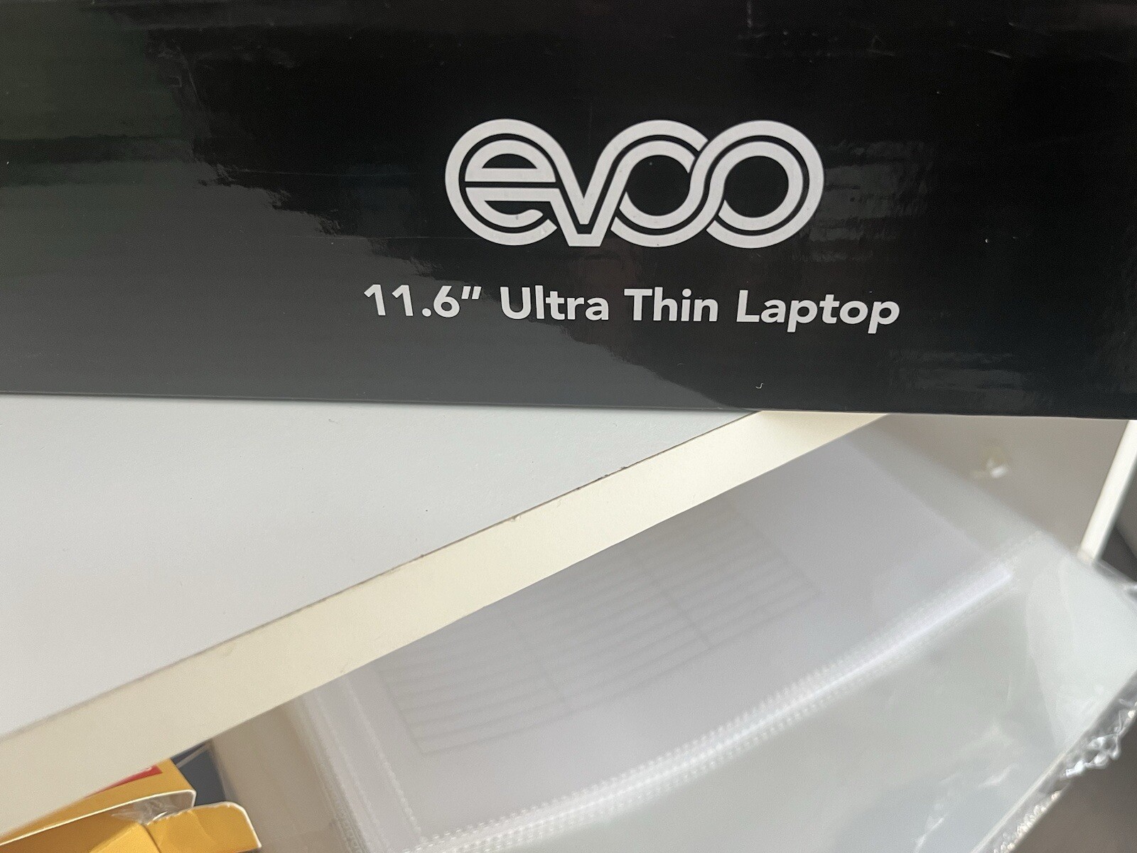 EVOO 11.6″ Ultra Thin Notebook 32GB storage, BLUE Reset