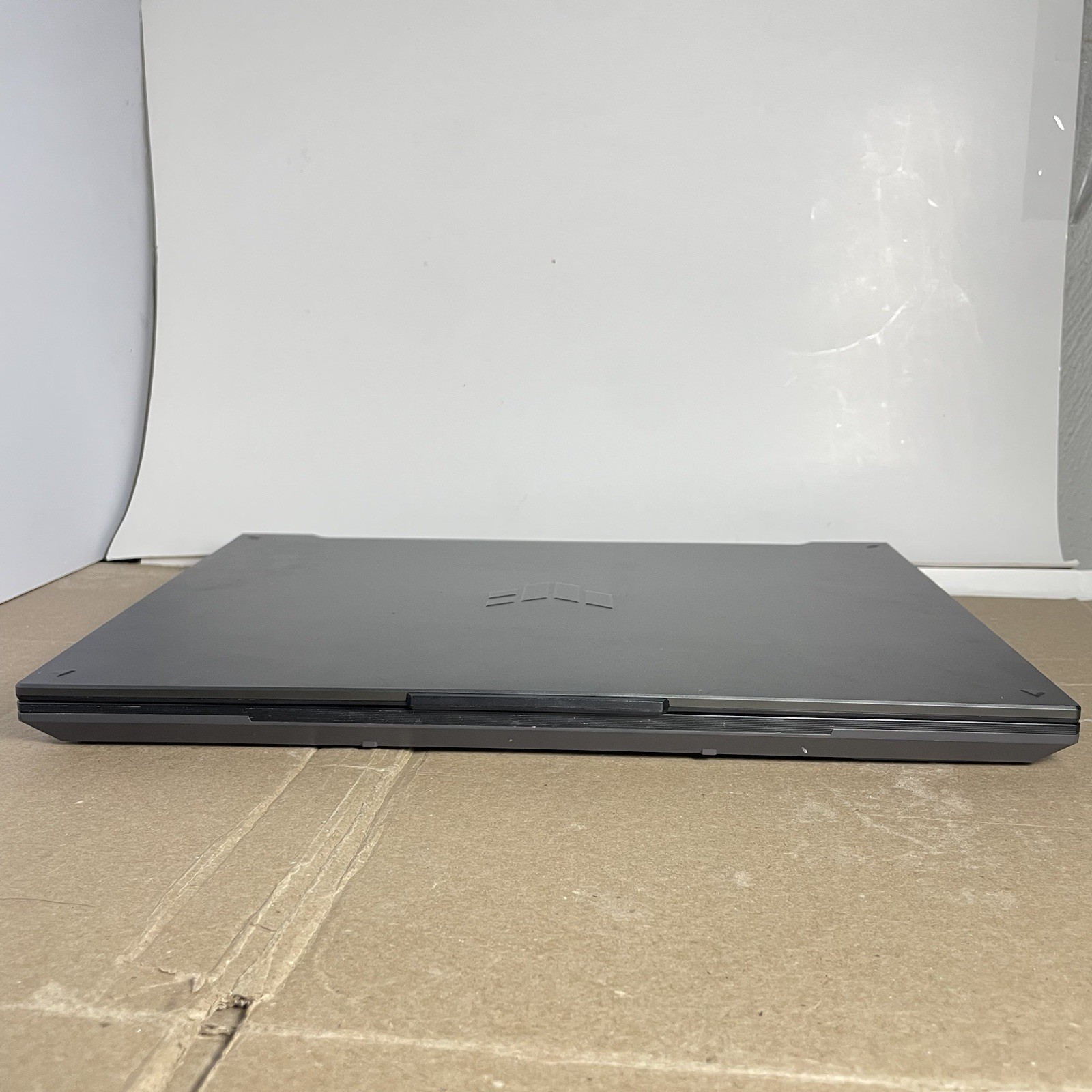 Asus TUF F16 GeForce RTX 4050 i7-13620H 2.4GHz 16GB RAM 512GB SSD