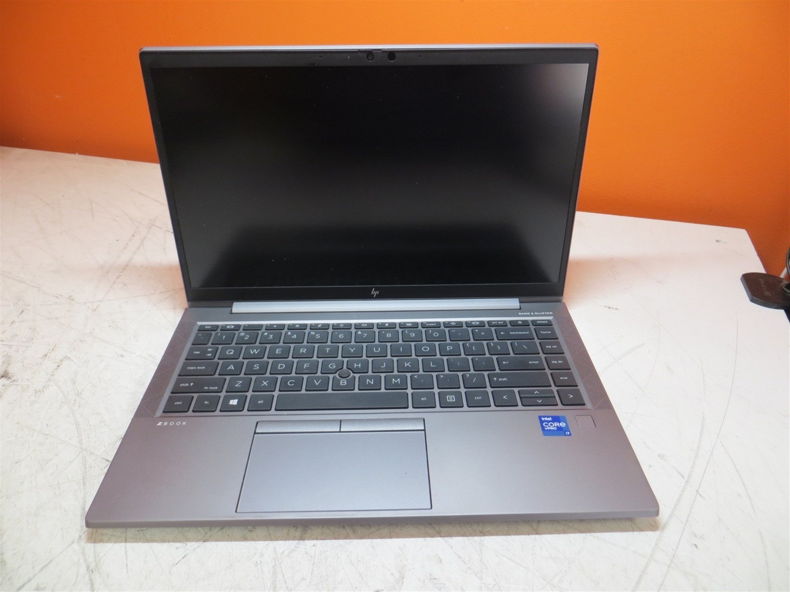 Scratched LCD HP ZBook Firefly 14 G8 Intel i7-1185G7 3GHz 16GB 256GB SSD