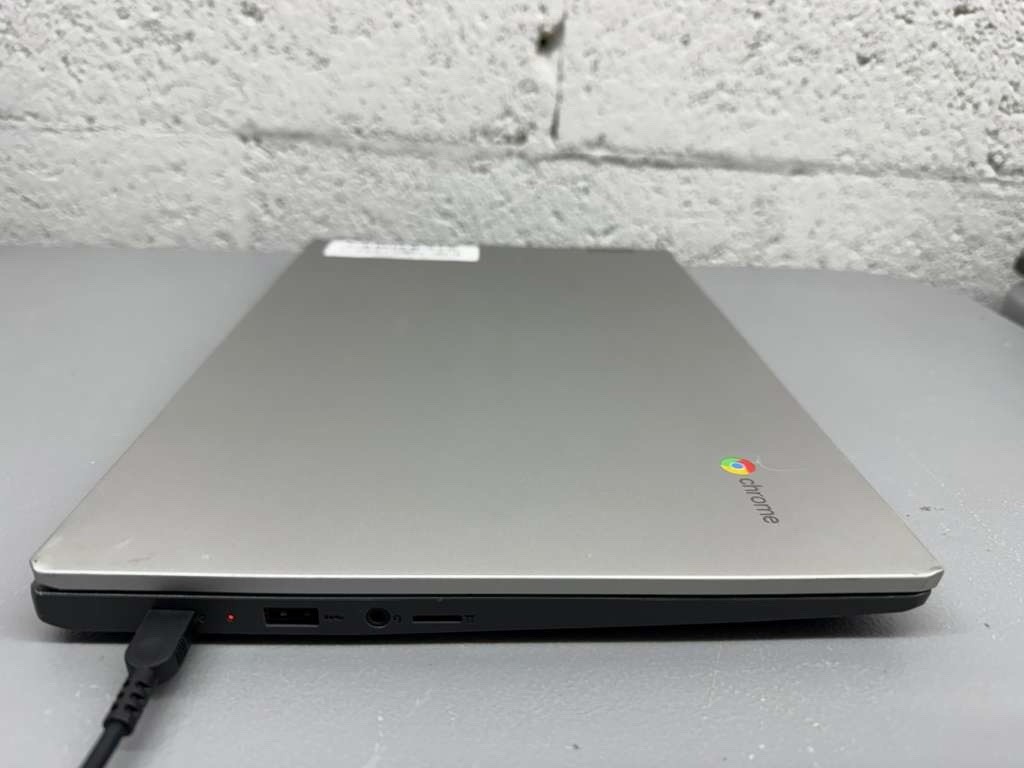 Lenovo Chromebook 14e 14″ AMD A4-9120C 4GB RAM 32GB eMMC Silver READ