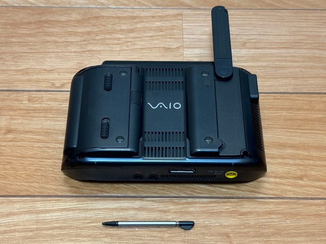 SONY Exclusive Model Vaio VGN-UX90S Portable PC Laptop Win XP English Keyboard