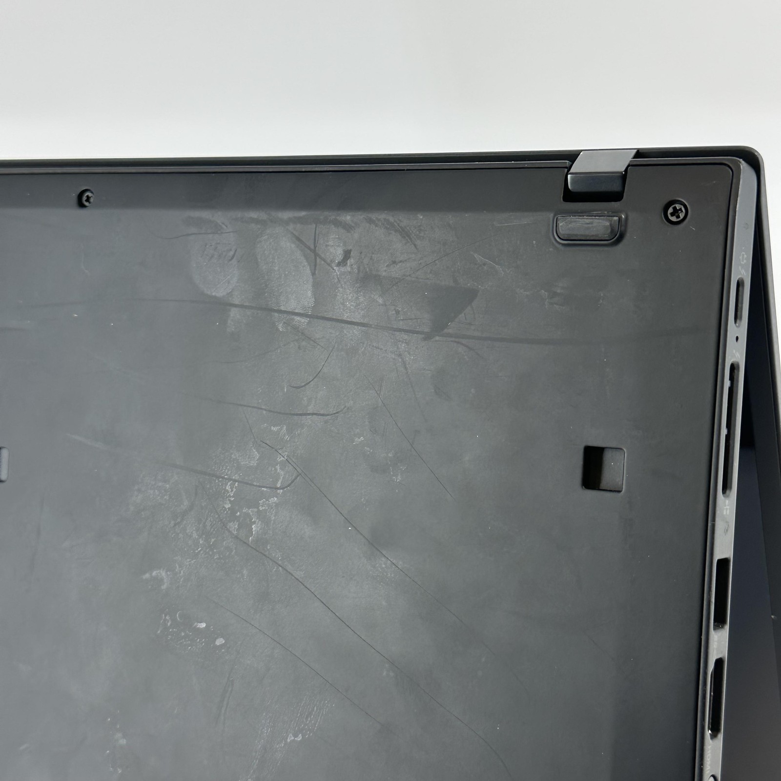 Lenovo ThinkPad X1 Carbon Gen 8 14 UHD i7-10510U 1.80GHz 16GB 512GB SSD Good