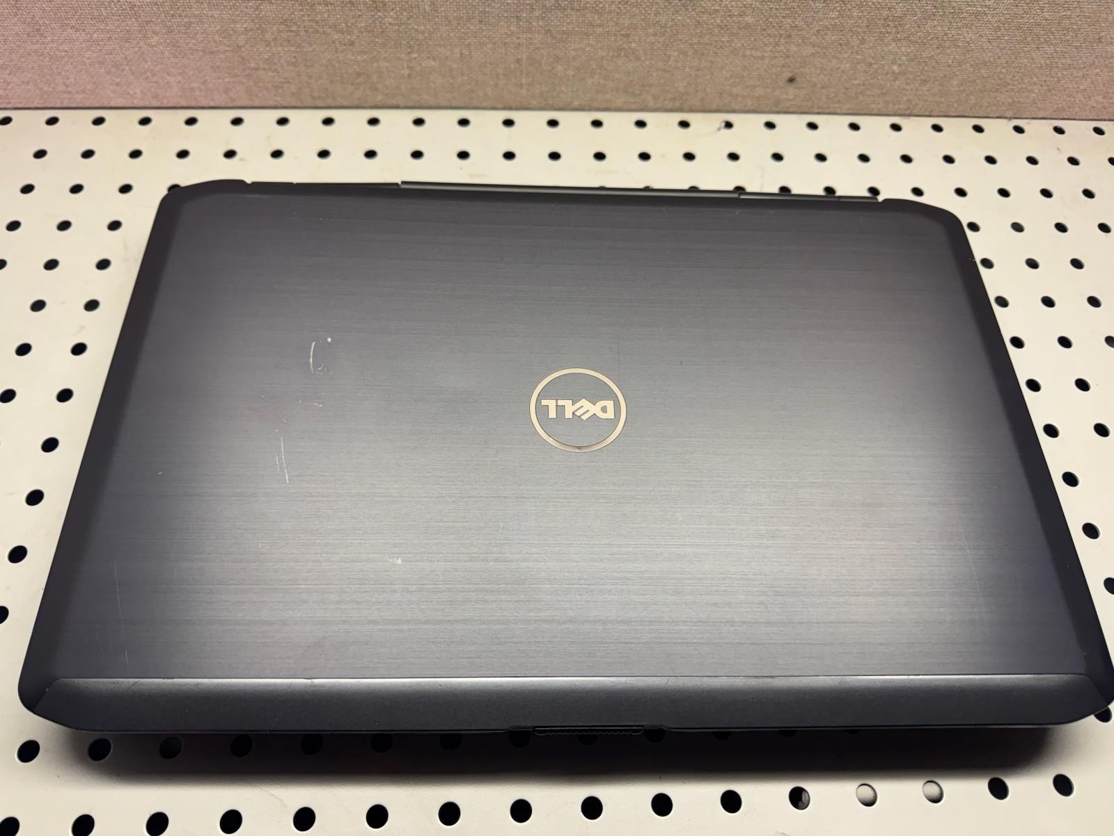 Dell Latitude E5530 Intel Core i5-3230M @ 2.60GHz 8GB RAM 250GB HHD 15.6″ LAPTOP