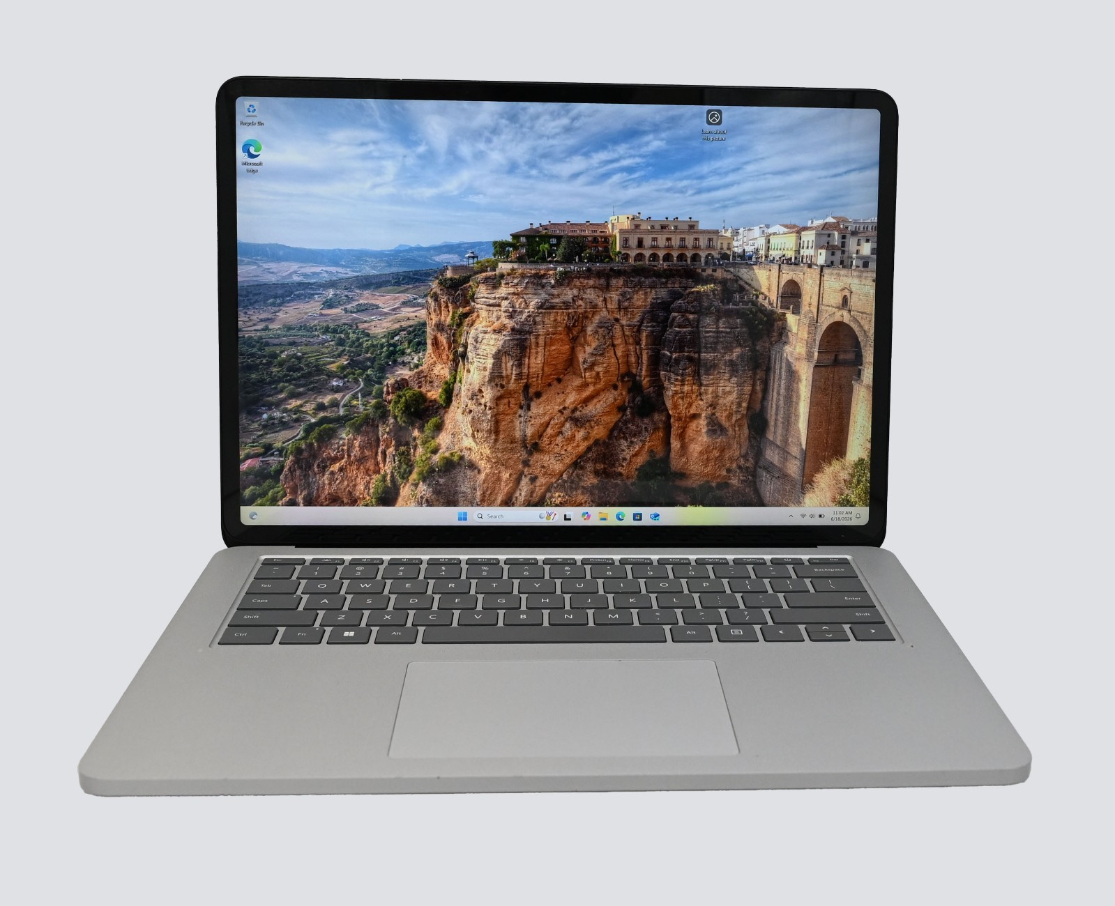 Microsoft Surface Laptop Studio i7-11370H 3.3GHz 16GB RAM 512GB SSD BH: 80.5%